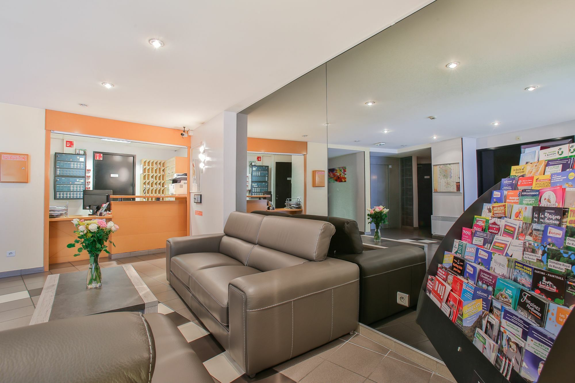 Appart'Hotel Laureades Clermont-Ferrand Centre Jaude Екстериор снимка